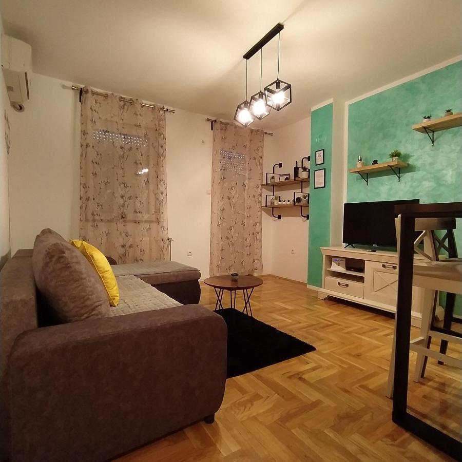 Daniris Apartman Novi Sad Exterior foto